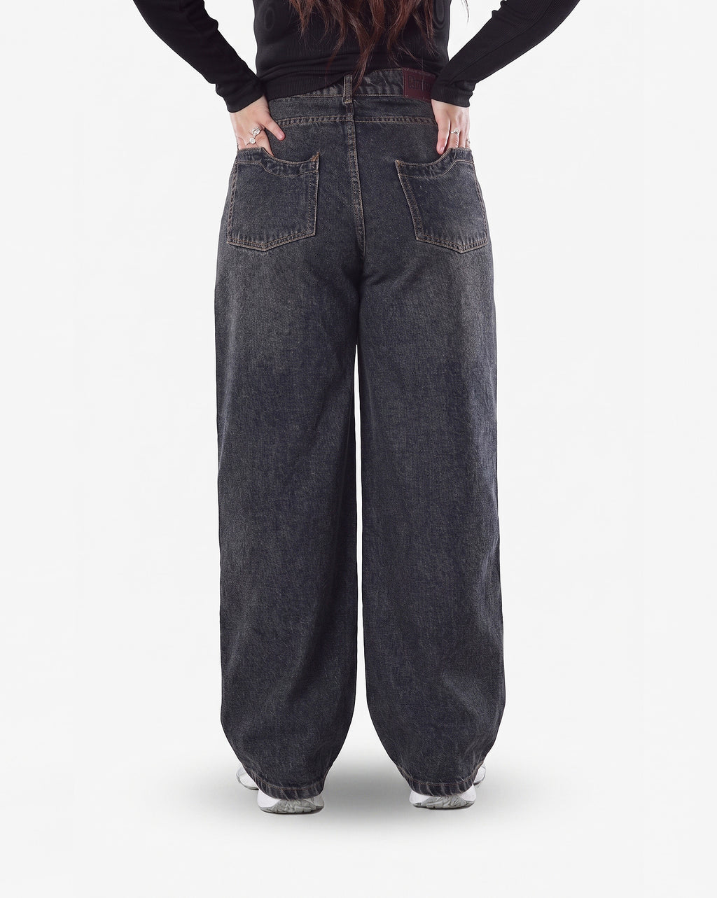 Aria Relaxed Wide Leg Jeans